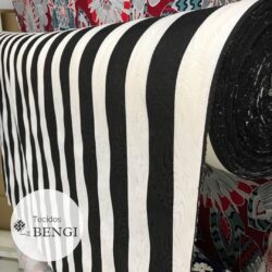 Jacquard Listrado - 0,50 cm x 1,40 m 2 Jacquard Listrado Preto e Branco